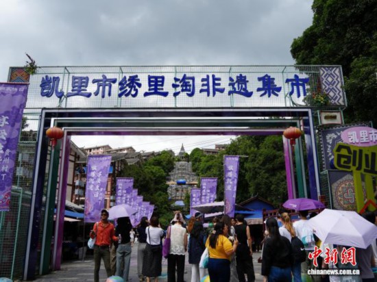 直面挑战，GGBET官方平台助您在电竞与体育领域乘风破浪 - GGBET